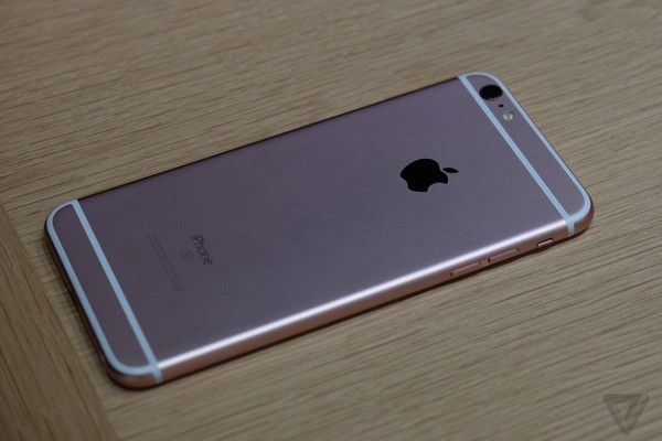 Phiên bản vàng hồng mới của iPhone 6S, màu sắc này trước đây đã được Apple áp dụng lên chiếc đồng hồ thông minh Apple Watch.
