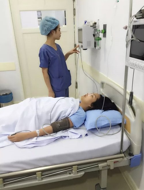 Tin đồn Phi Thanh Vân sửa mũi khi mang bầu 6 tháng khiến nhiều người lo ngại