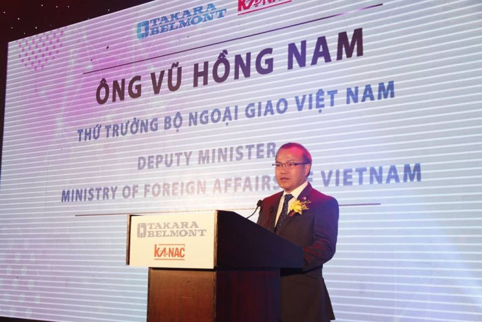 Ông Vũ Hồng Nam, Thứ trưởng Bộ Ngoại giao Việt Nam phát biểu chúc mừng cho sự hợp tác của hai nước 