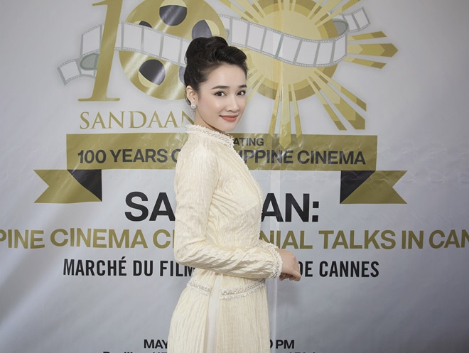 Mặc ồn ào tình cảm, Nhã Phương vẫn bận rộn với công việc và rạng rỡ tham dự LHP Cannes.