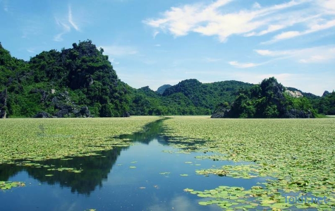 Một góc hồ Quan Sơn (Nguồn: Internet)