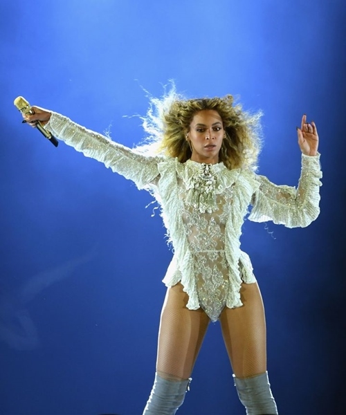Beyoncé nổi tiếng với cá tính âm nhạc và vẻ đẹp khỏe khoắn, săn chắc